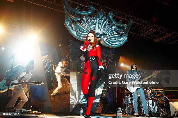 Paloma Faith performs on stage at the O2 Academy on May 20, 2010 in Sheffield, England.