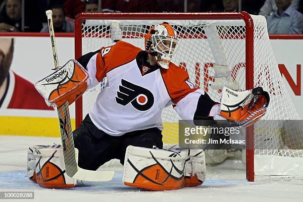 Michael Leighton of the Philadelphia Flyers makes a save against the Montreal Canadiens in Game 3 of the Eastern Conference Finals during the 2010...