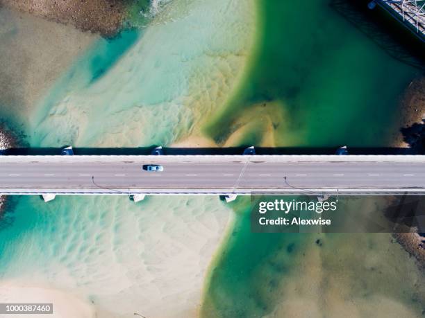 puente la costa - tasmania fotografías e imágenes de stock