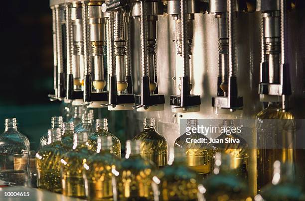 production of corn oil - oil abundance stock pictures, royalty-free photos & images