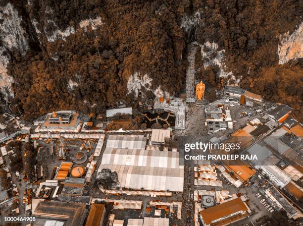 14 Batu Caves (Town) Stock Photos, HighRes Pictures, and Images
