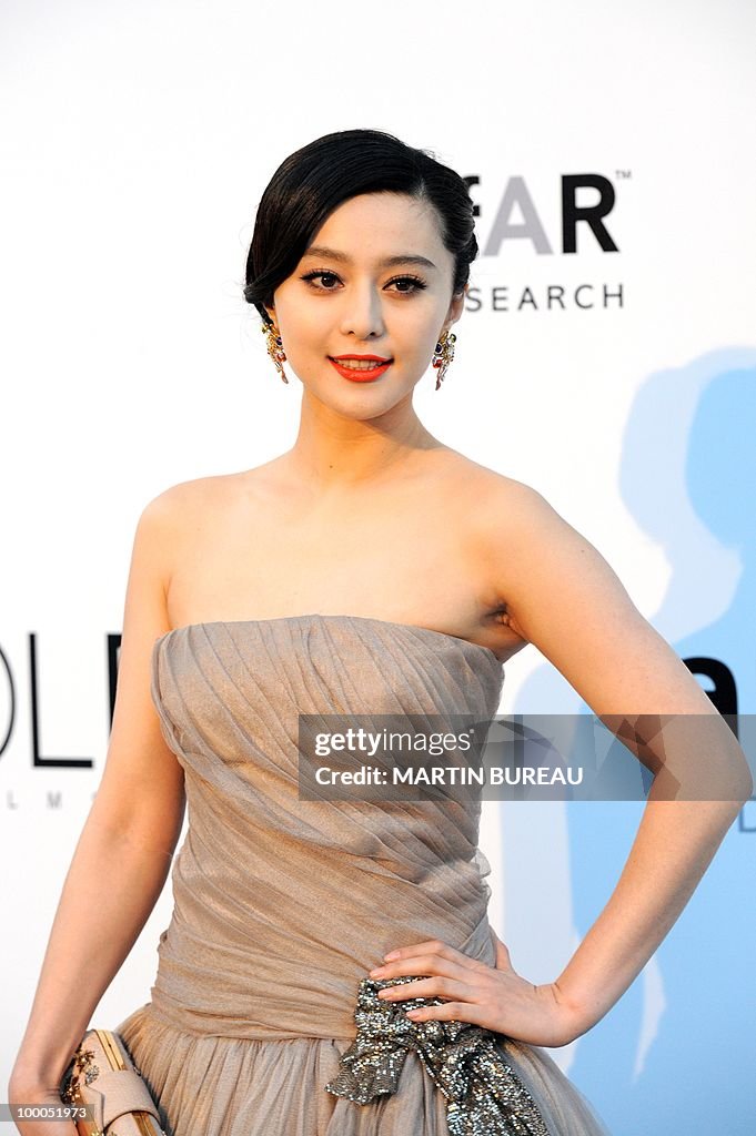 Chinese actress Fan Bing Bing poses whil