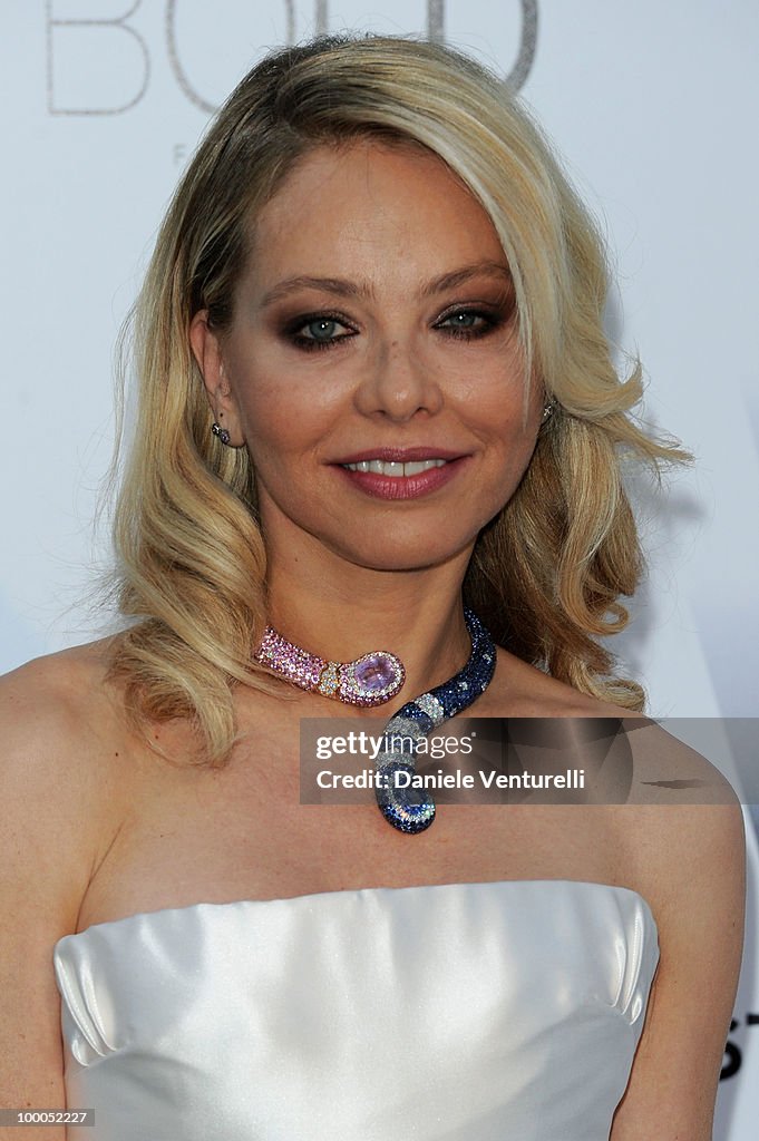 2010 amfAR's Cinema Against AIDS Gala - Arrivals