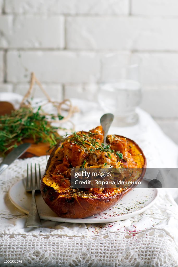 Crunchy acorn squash stuffing with zaatar.selective focus