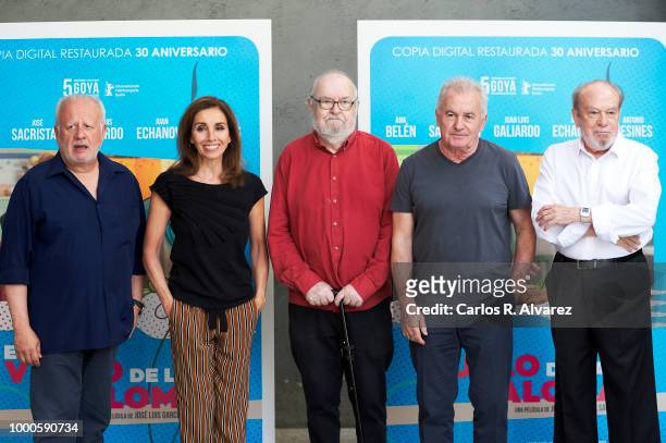 Actors Juan Echanove, Ana Belen, director Jose Luis Garcia Sanchez, singer Victor Manuel and Fernando Arribas attend 'El Vuelo de La Paloma' 30th...