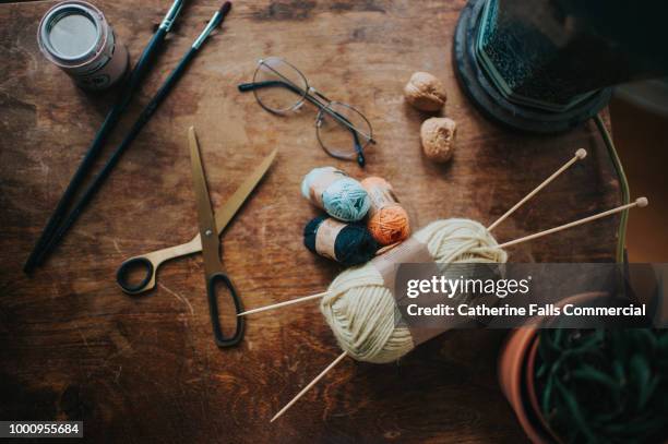 Scissors Spectacles Scissors Glasses Photos and Premium High Res Pictures - Getty Images