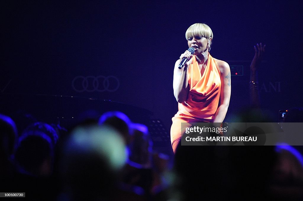 US singer and actress Mary J. Blige perf