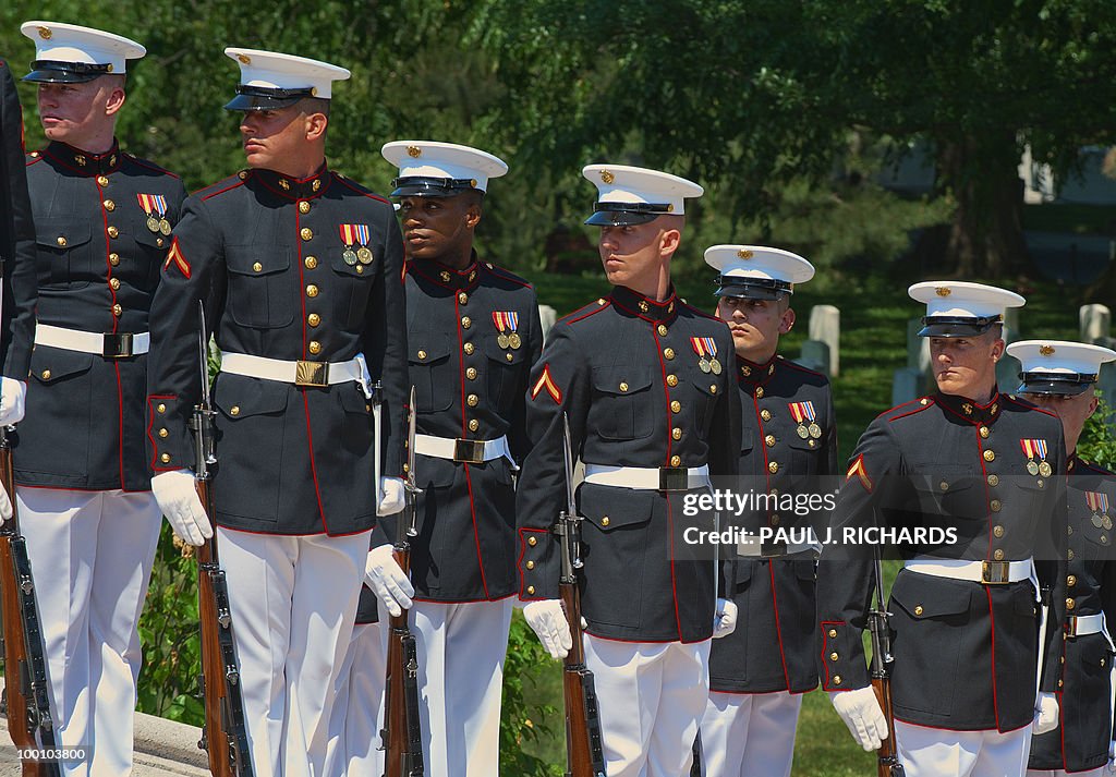 Members of the US Marine Corps Honor Gua