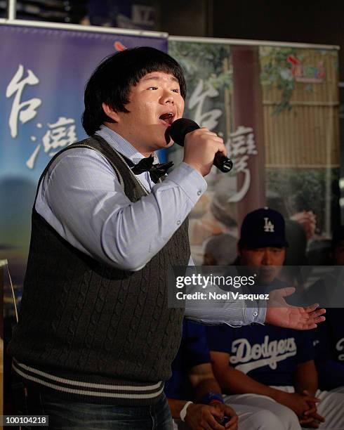 Lin Yu Chun performs at the Los Angeles Dodger's news conference announcing partnership with Taiwan Tourism Board on May 20, 2010 in Los Angeles,...