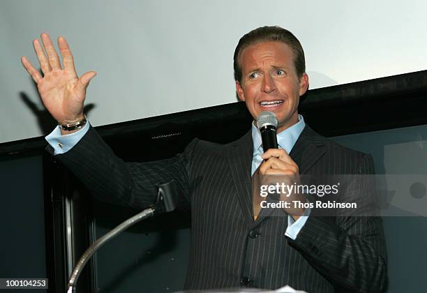 News anchor Chris Wragge attends Young Survival Coalition Hosts "In Living Pink" Benefit at Crimson on May 20, 2010 in New York City.