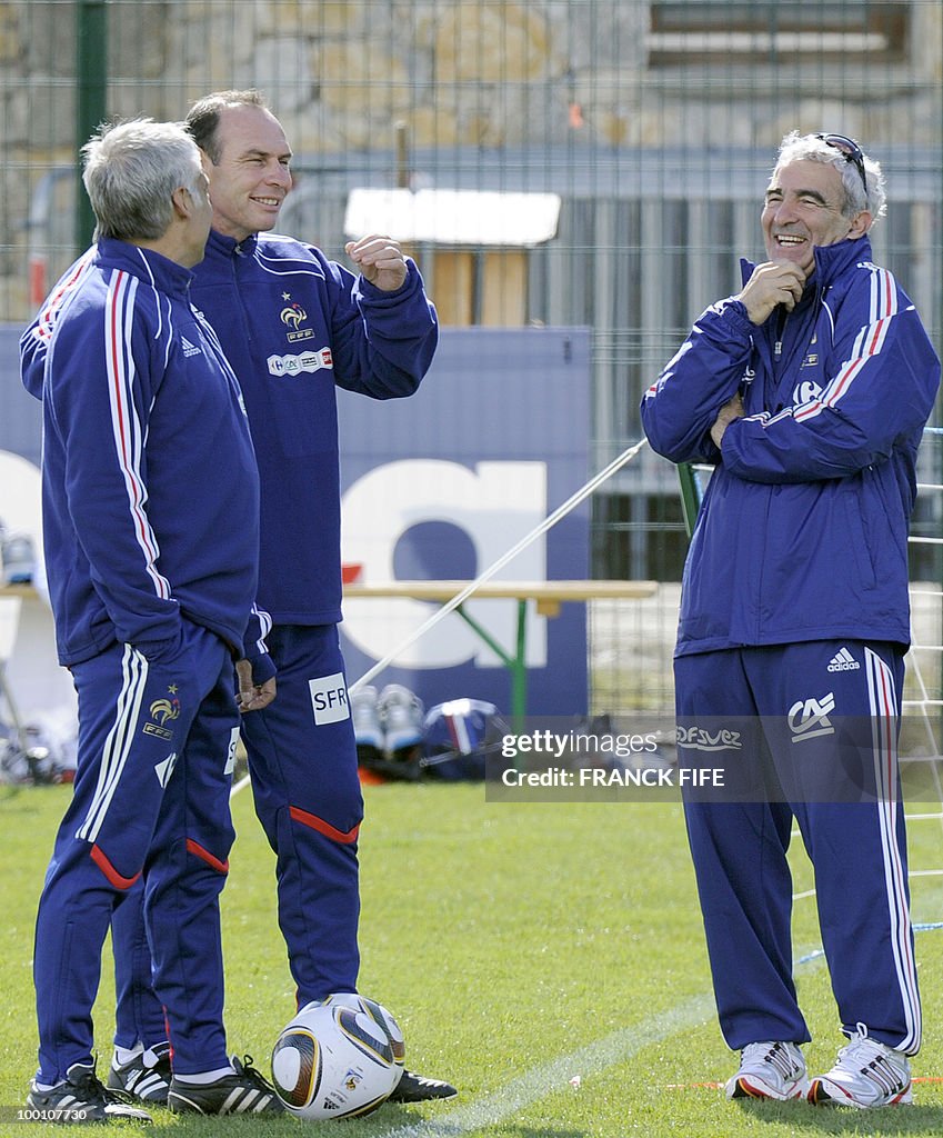 (From L) French national football team's