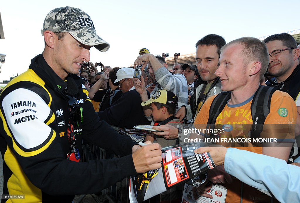 Yamaha Tech3's US rider Colin Edwards si