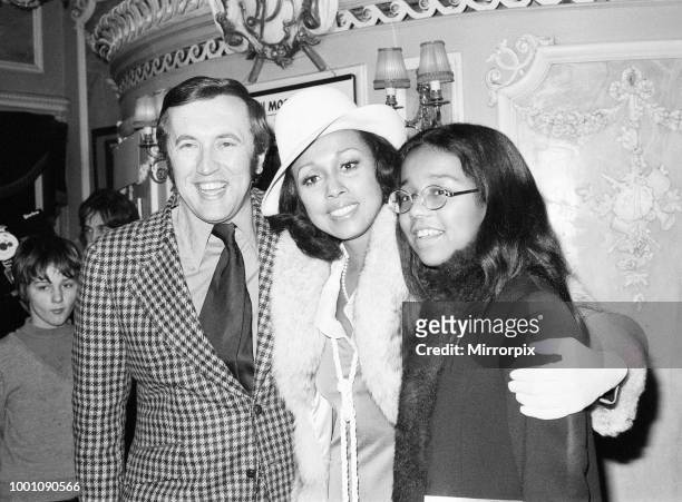 Diahann Carroll, American Singer and Actress, with fiance David Frost, and her daughter Suzanne Kay, at children's christmas show, Once Upon A Time,...