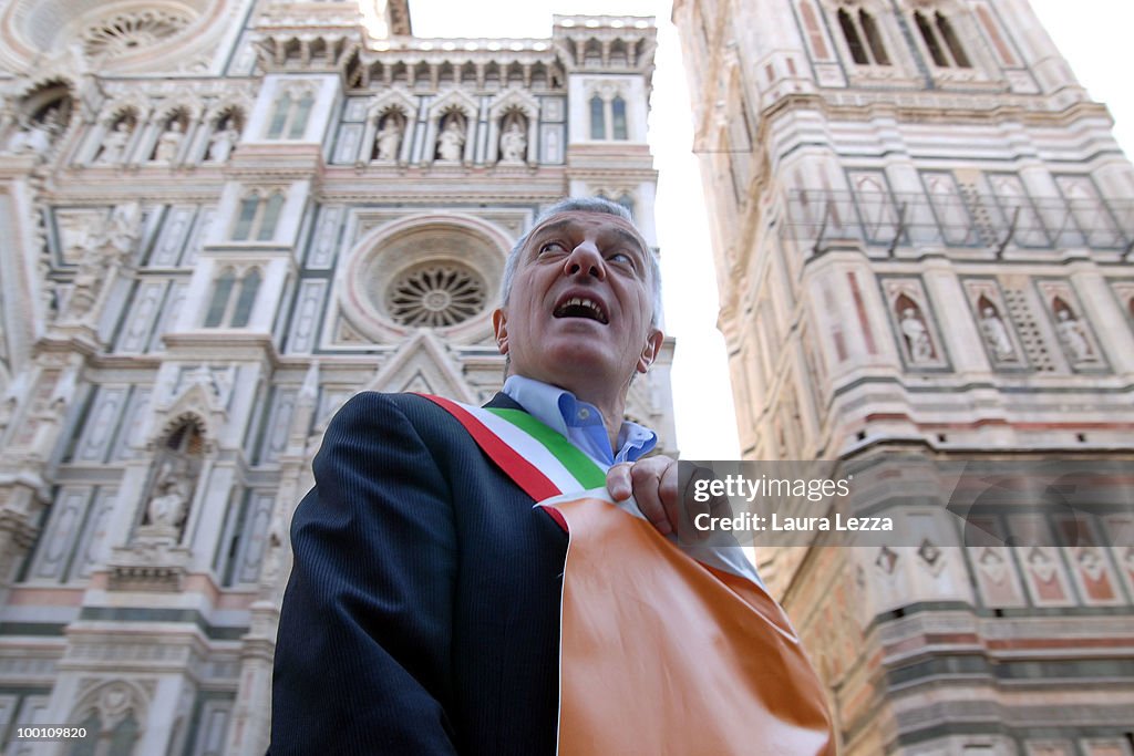 Central Italy's Mayors Protest In Florence