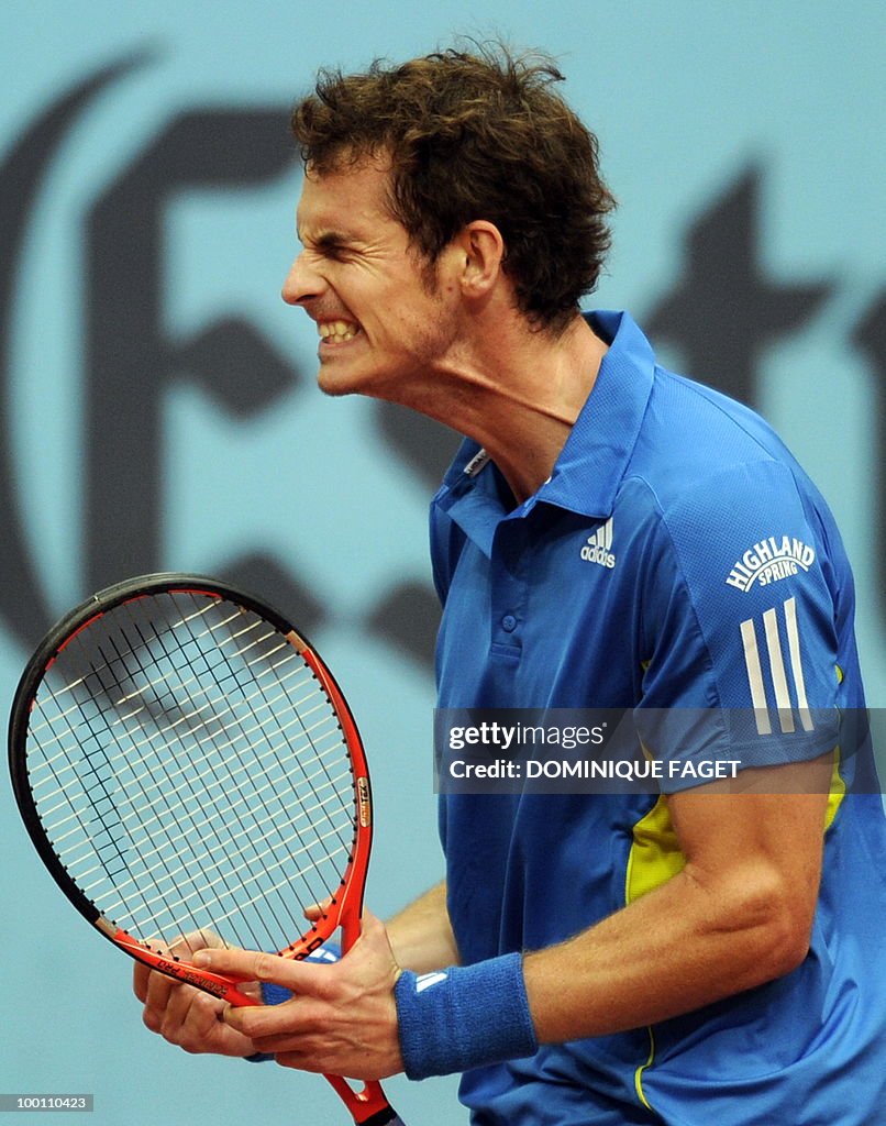 British Andy Murray celebrates after win