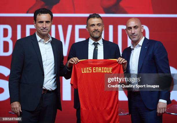 Luis Enrique Martinez poses with Luis Manuel Rubiales , President of Spanish Royal Football Federation and Jose Francisco Molina after being...