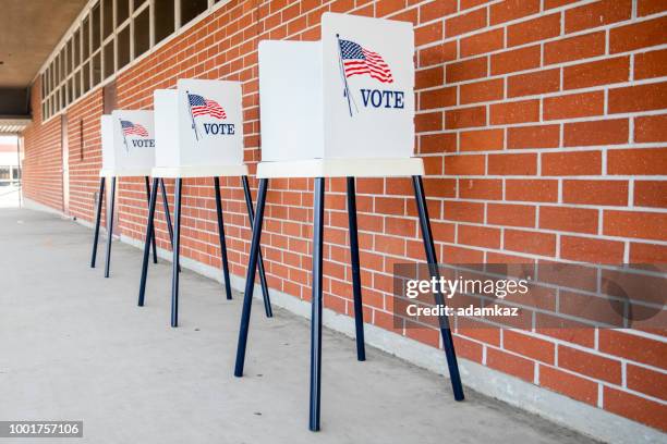 voting booths with no people - voting booth stock pictures, royalty-free photos & images