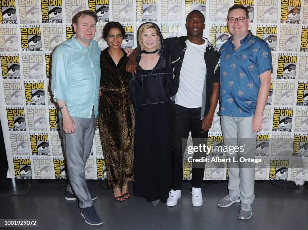 Matt Strevens, Mandip Gill, Jodie Whittaker, Tosin Cole, and Chris Chibnall pose during the Doctor Who: BBC America's Official panel during Comic-Con...