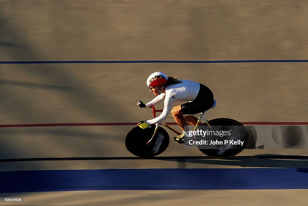 TRACK CYCLING IN COLORADO SPRINGS, COLORADO