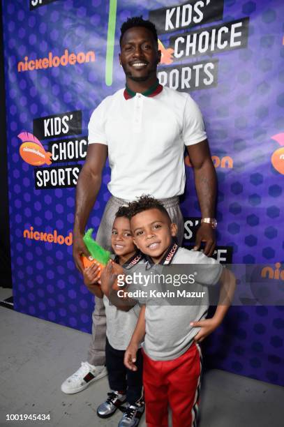 Player Antonio Brown poses backstage at the Nickelodeon Kids' Choice Sports 2018 at Barker Hangar on July 19, 2018 in Santa Monica, California.