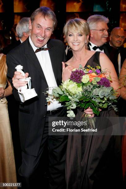 Host Joerg Wontorra and Ulla Kock am Brinkattends the 'Bayerischer Fernsehpreis 2010' at the Prinzregententheater on May 21, 2010 in Munich, Germany.