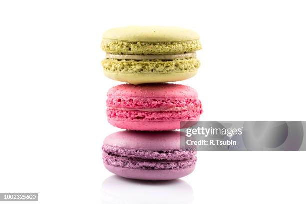 macaroon homemade isolated on a white background - pile of candy stock-fotos und bilder