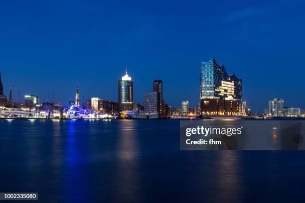 elbphilharmonie hamburg at blue hour (germany) - elbphilharmonie stock pictures, royalty-free photos & images