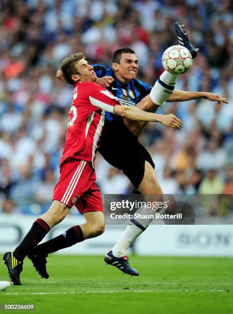 Lucio Inter Lucio Of Inter Photos and Premium High Res Pictures - Getty Images