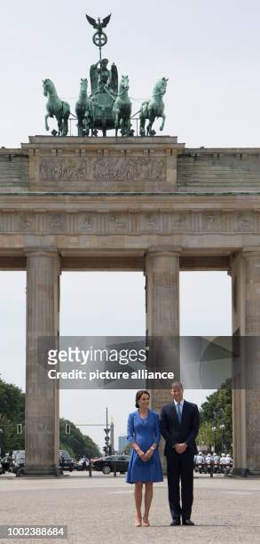 Britain's Prince William and his wife Catherine , Duchess of Cambridge, seen during a visit to the Brandenburg Gate in Berlin, Germany, 19 July 2017....