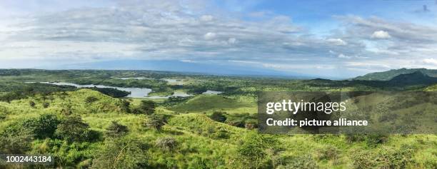 View of the Arusha National Park near Mount Meru, near the village Majengo in the North of Tanzania, 17 July 2016. Photo: Jürgen Bätz/dpa
