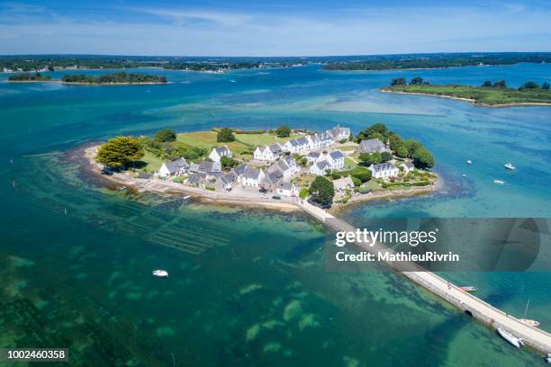 france frome the sky : saint-cado, joyaux du morbihan - brest brittany stockfoto's en -beelden