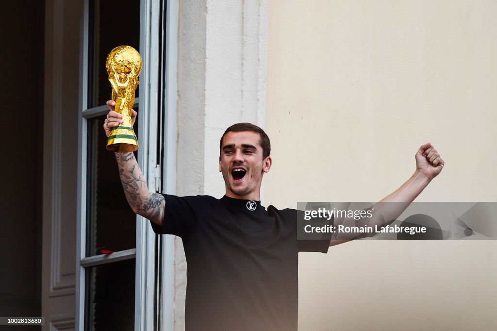 Antoine Griezmann celebrates victory in World Cup in his hometown - FIFA World Cup 2018