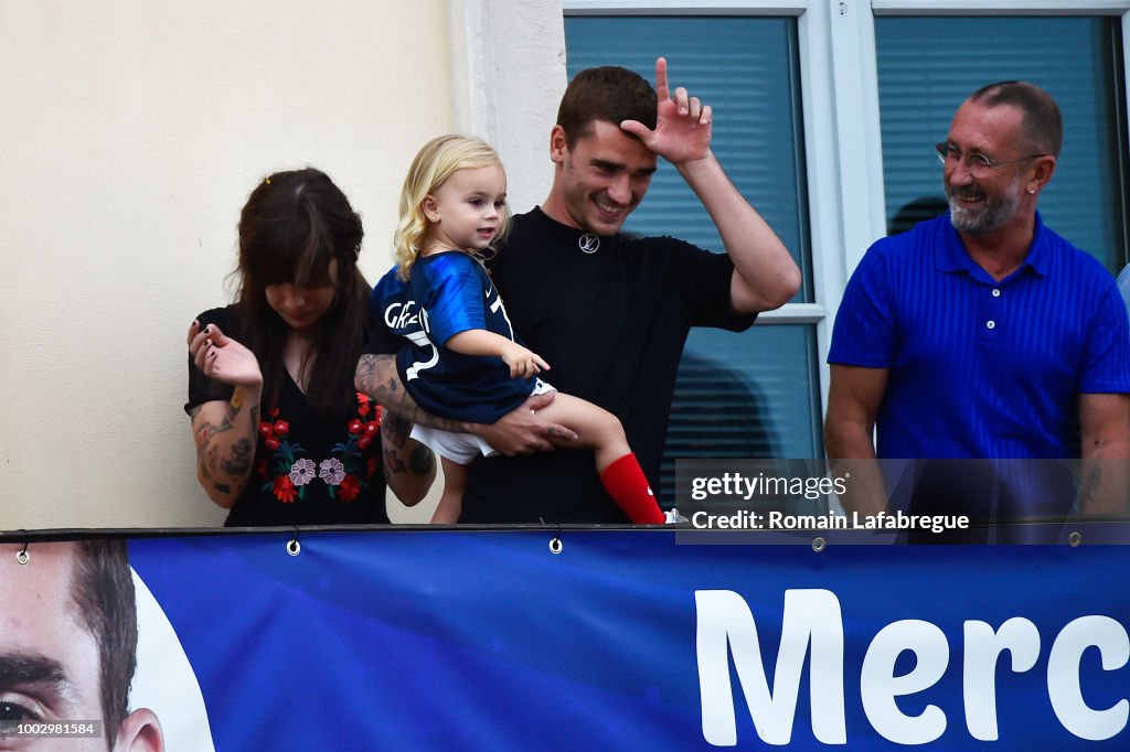 Antoine Griezmann celebrates victory in World Cup in his hometown - FIFA World Cup 2018