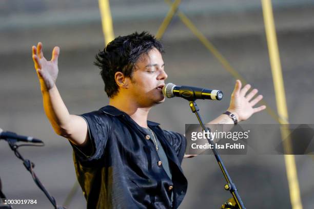 Singer Jamie Cullum performs on stage during the Thurn & Taxis Castle Festival 2018 on July 20, 2018 in Regensburg, Germany.