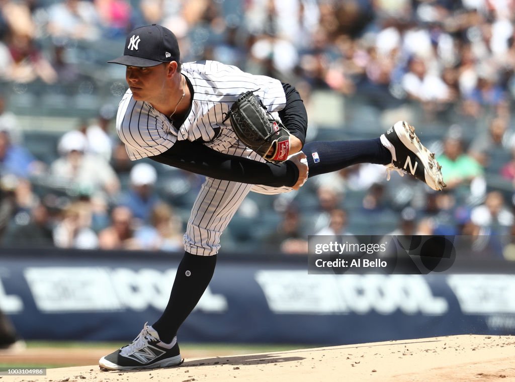 New York Mets v New York Yankees