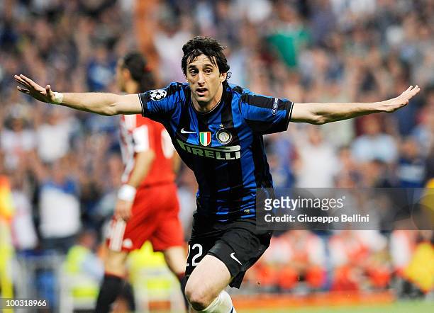 Diego Milito of Inter Milan celebrates after scoring the second goal during the UEFA Champions League Final match between FC Bayern Muenchen and...