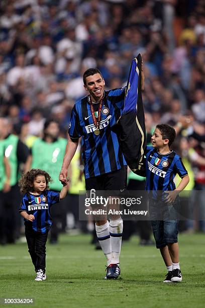 Lucio Inter Lucio Of Inter Milan Photos and Premium High Res Pictures - Getty Images