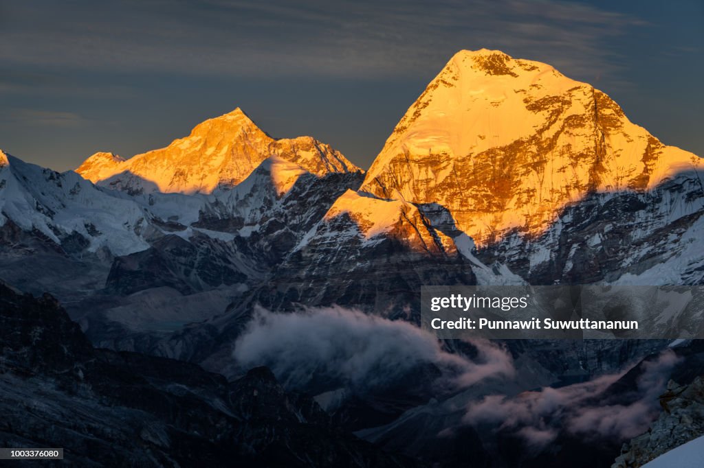 Makalu Mountain Peak Fifth Highest Mountain Peak In The World Mera High makalu-mountain-peak-fifth-highest-mountain-peak-in-the-world-mera-high
