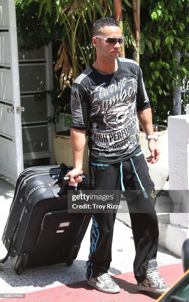 Miami Celebrity Sightings - May 22, 2010