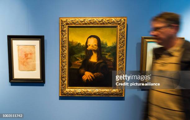 28 Mona Lisa Funny Photos and Premium High Res Pictures - Getty Images