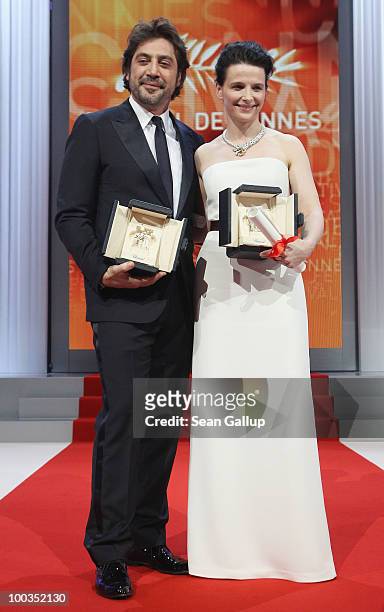 Best Actor for his role in 'Biutiful' Javier Bardem and Best Actress for her role in 'Certified Copy' Juliette Binoche pose after winning the Palme...
