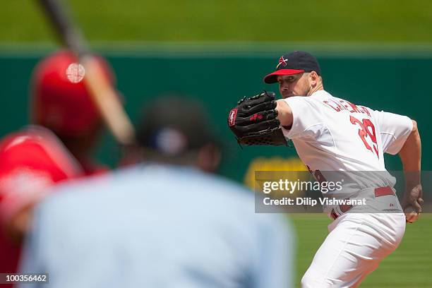 Starting pitcher Chris Carpenter of the St. Louis Cardinals throws against the Los Angeles Angels of Anaheim at Busch Stadium on May 23, 2010 in St....