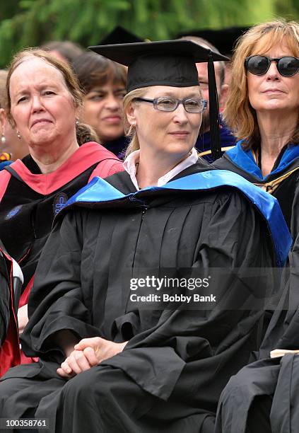 Meryl Streep attends the Vassar College commencement at Vassar College on May 23, 2010 in Poughkeepsie, New York.