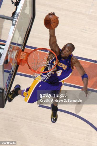 Kobe Bryant of the Los Angeles Lakers goes up for the dunk against the Phoenix Suns in Game Three of the Western Conference Finals during the 2010...