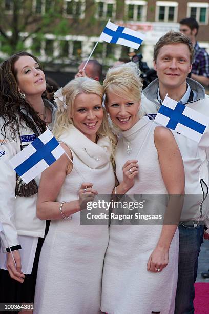 Johanna Virtanen and Susan Aho of Finland arrive on the pink carpet at the Eurovision Official Welcome Reception on May 23, 2010 in Oslo, Norway. In...