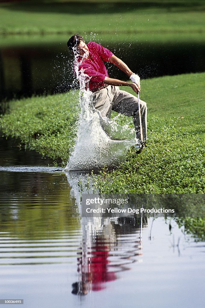 WATER SHOT OF GOLF