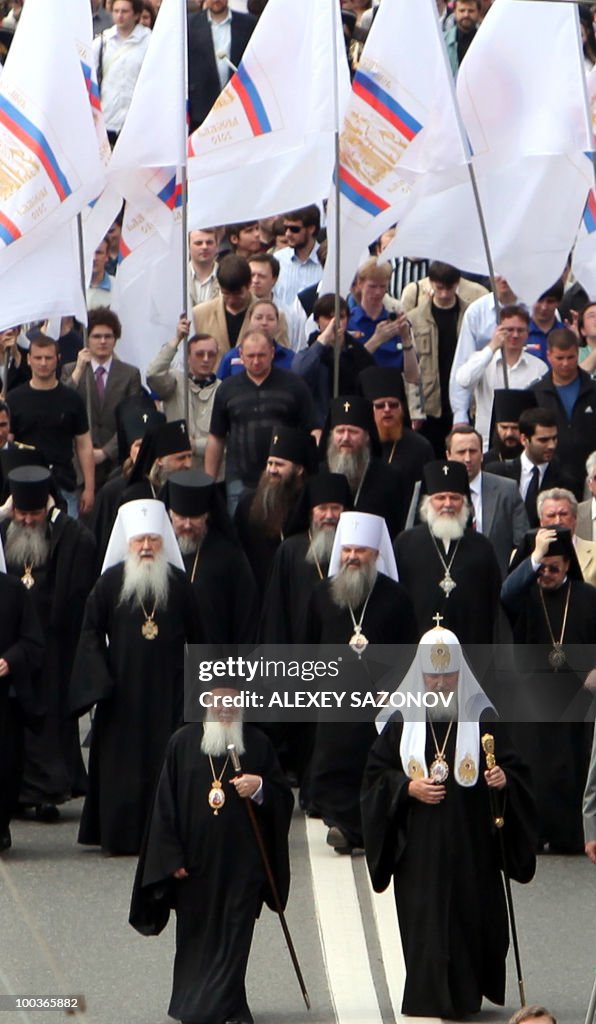 Russian Orthodox Patriarch Kirill (front