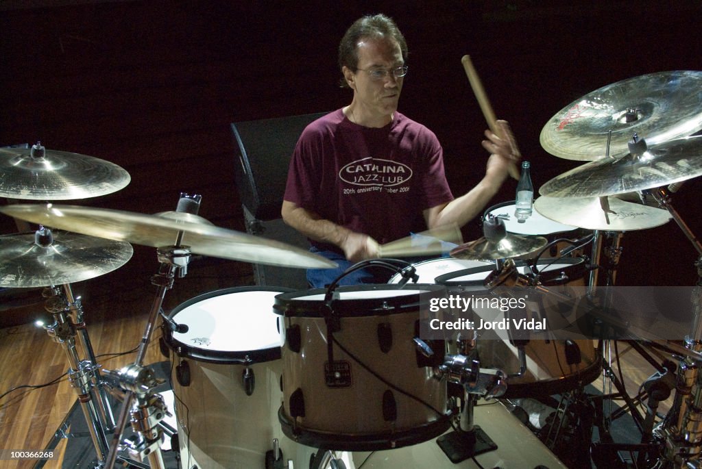 Vinnie Colaiuta Plays In Barcelona