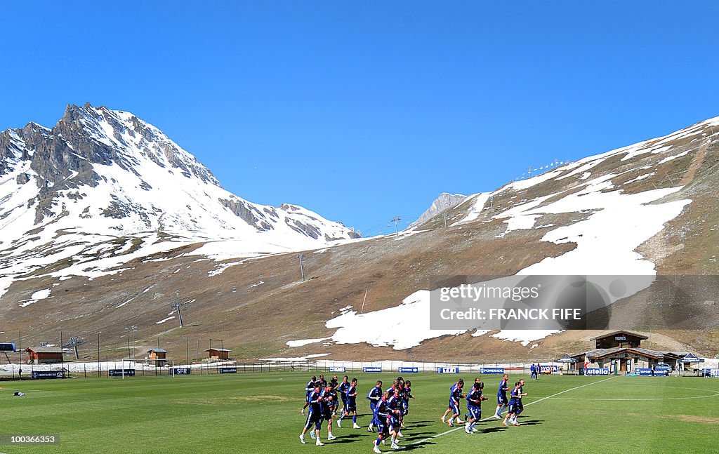 French national football team runs durin