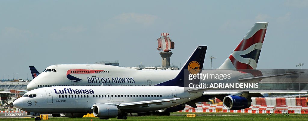 A Lufthansa (Foreground) and British Air